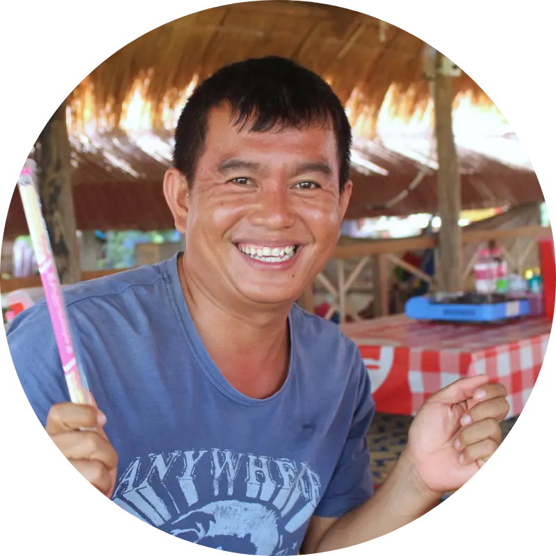 スタッフ プロム・サムナン