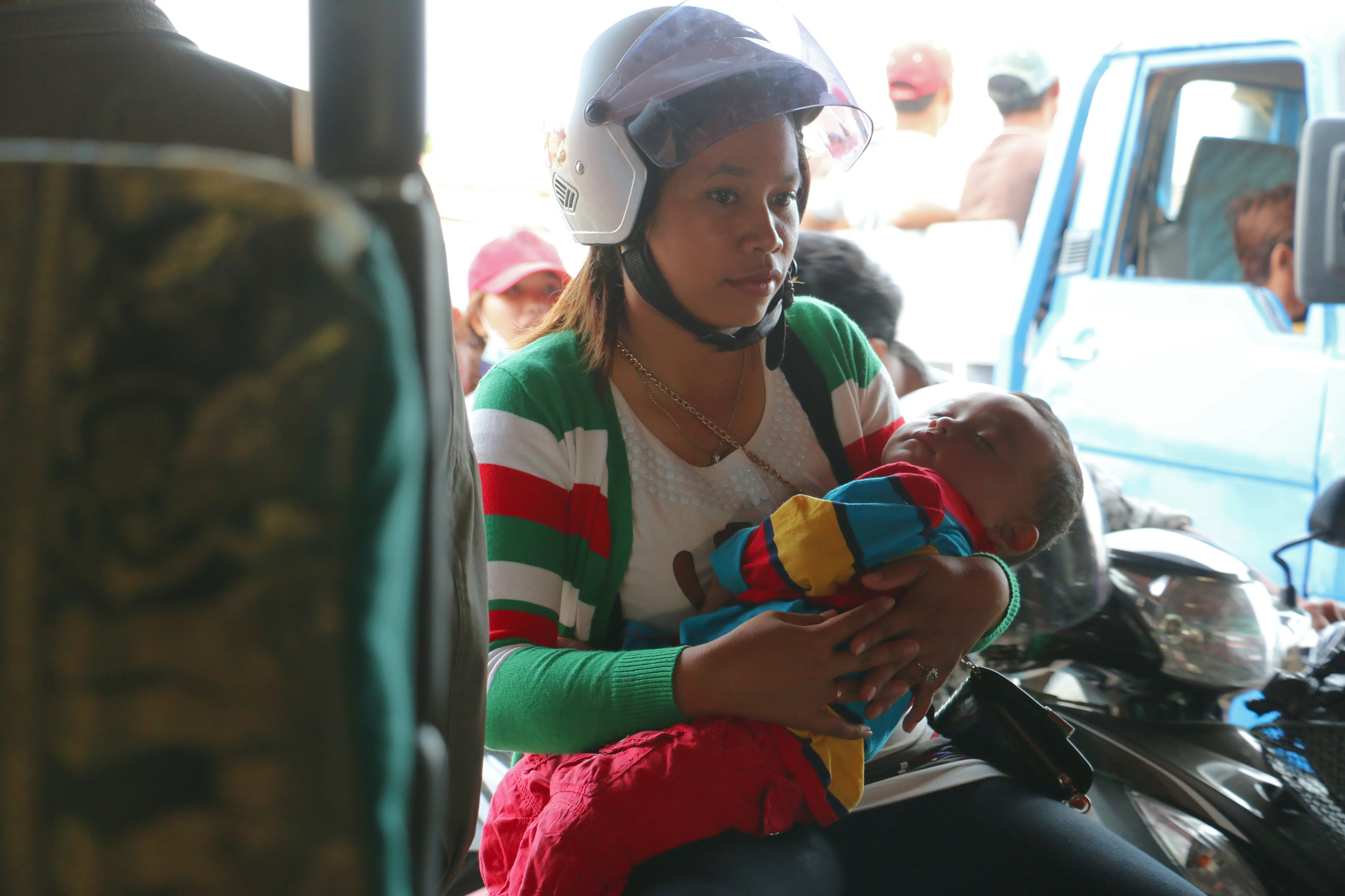 農村部の家と自然の風景