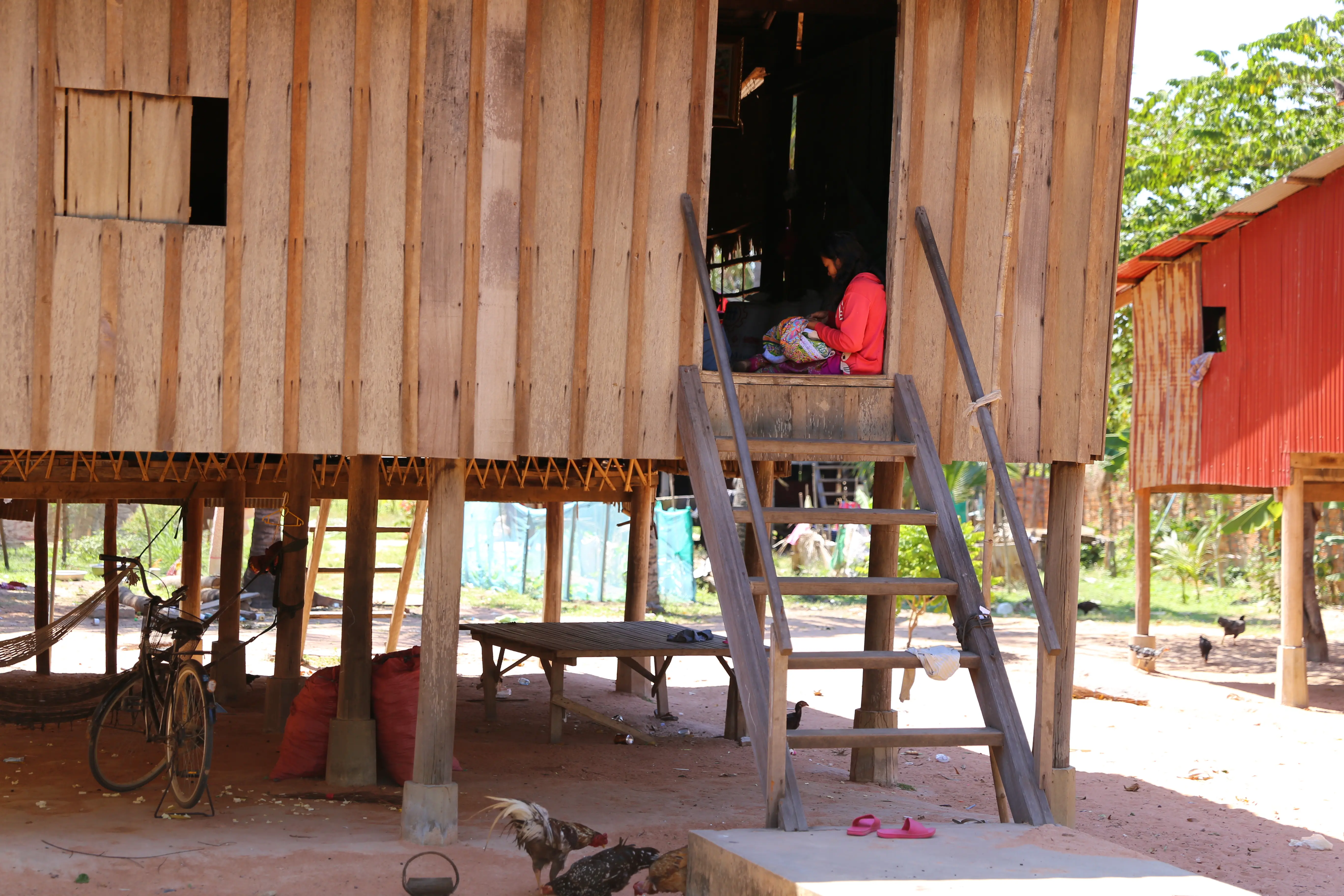 健康・貧困支援